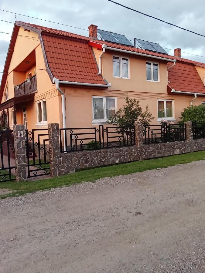 Hotel Timi Kulcsosház Lăzarea Exterior foto