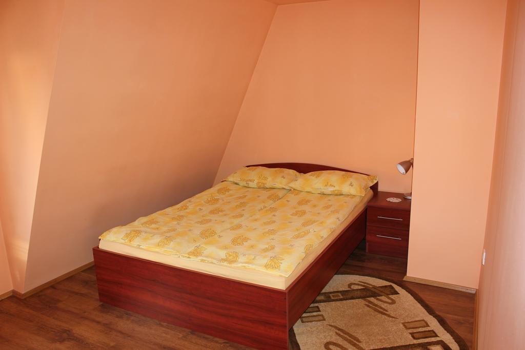 Hotel Timi Kulcsosház Lăzarea Exterior foto